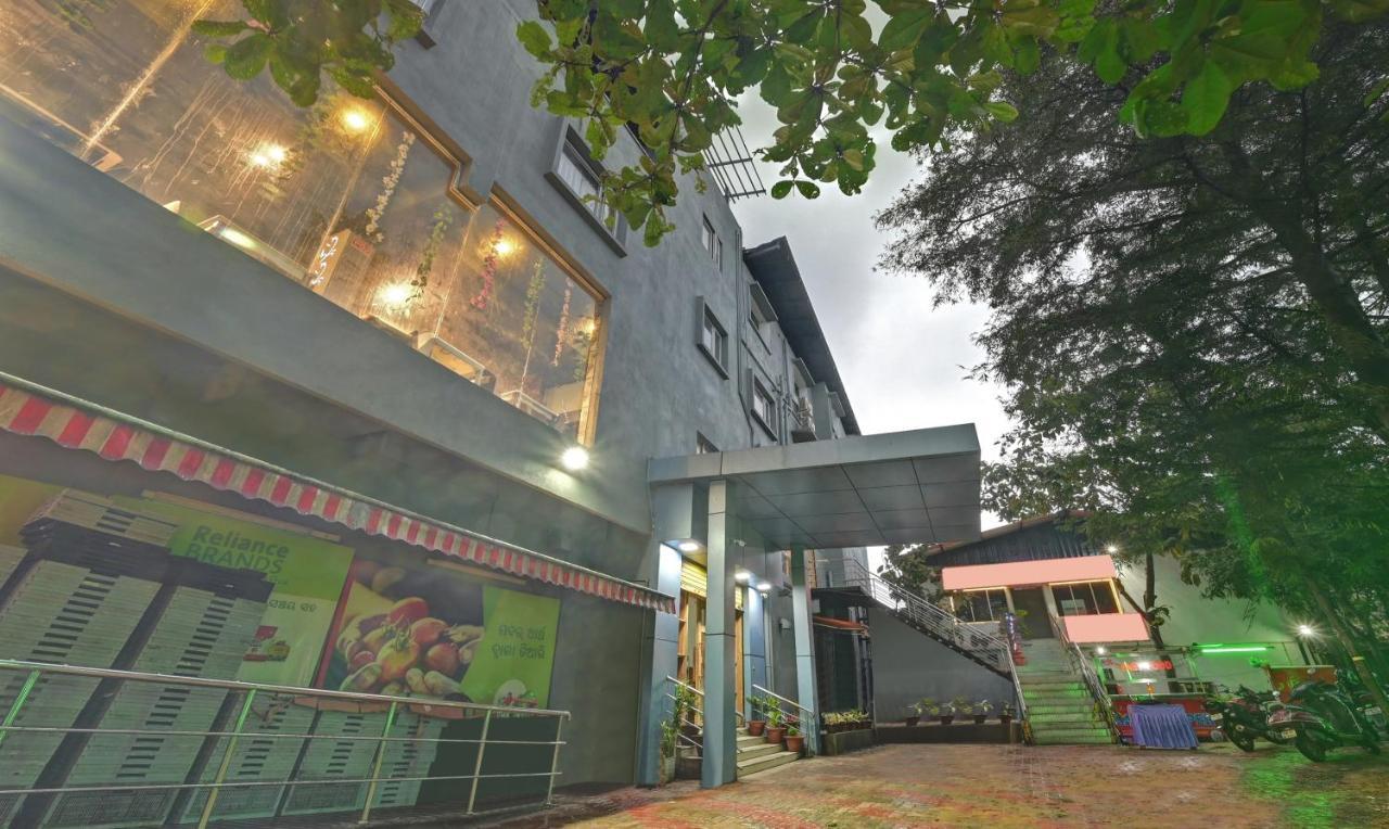 Treebo Paradise Premium Rasulgarh Бхубанешвара Экстерьер фото